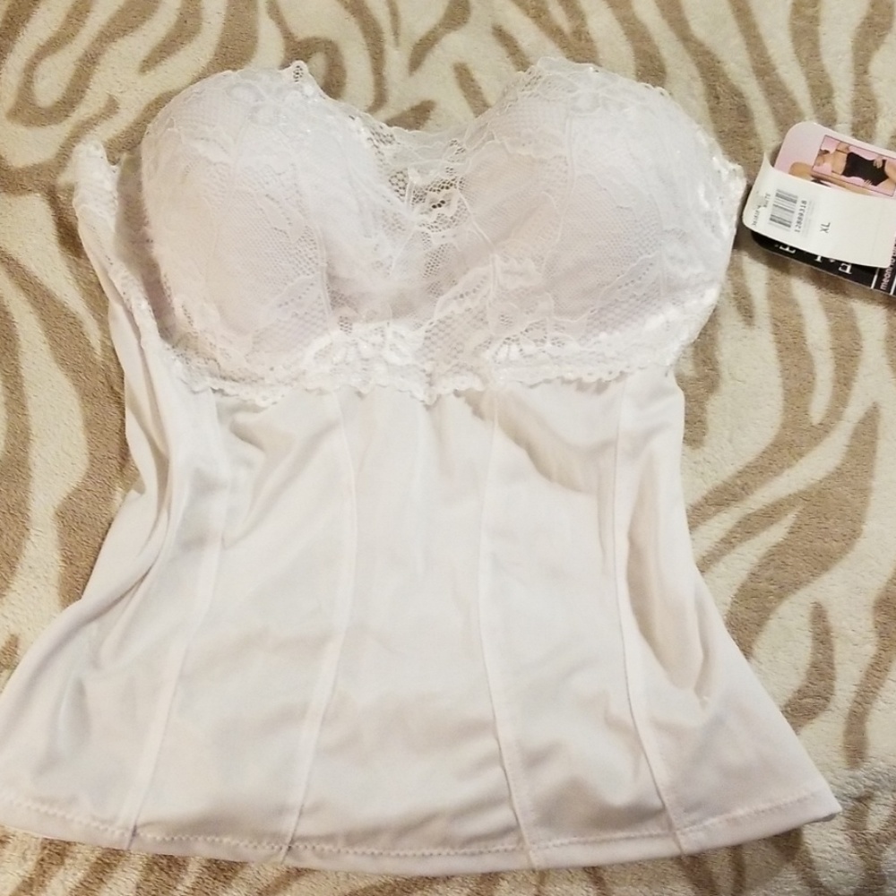 NWT White laced  Push up bra and boostia sz XL